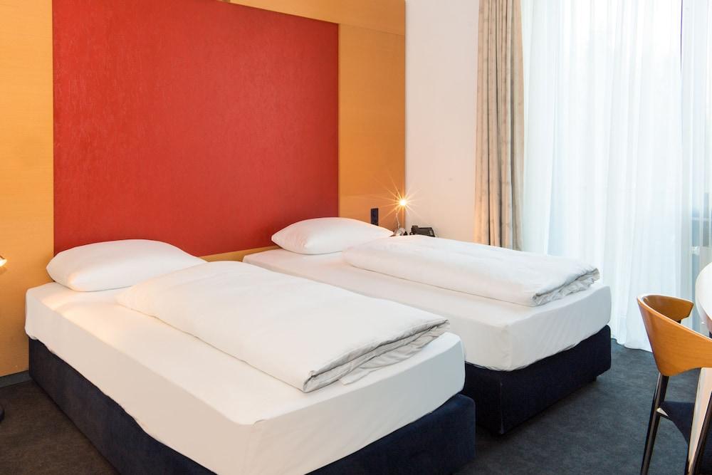 Four Ratingen Dusseldorf Airport Hotel Luaran gambar