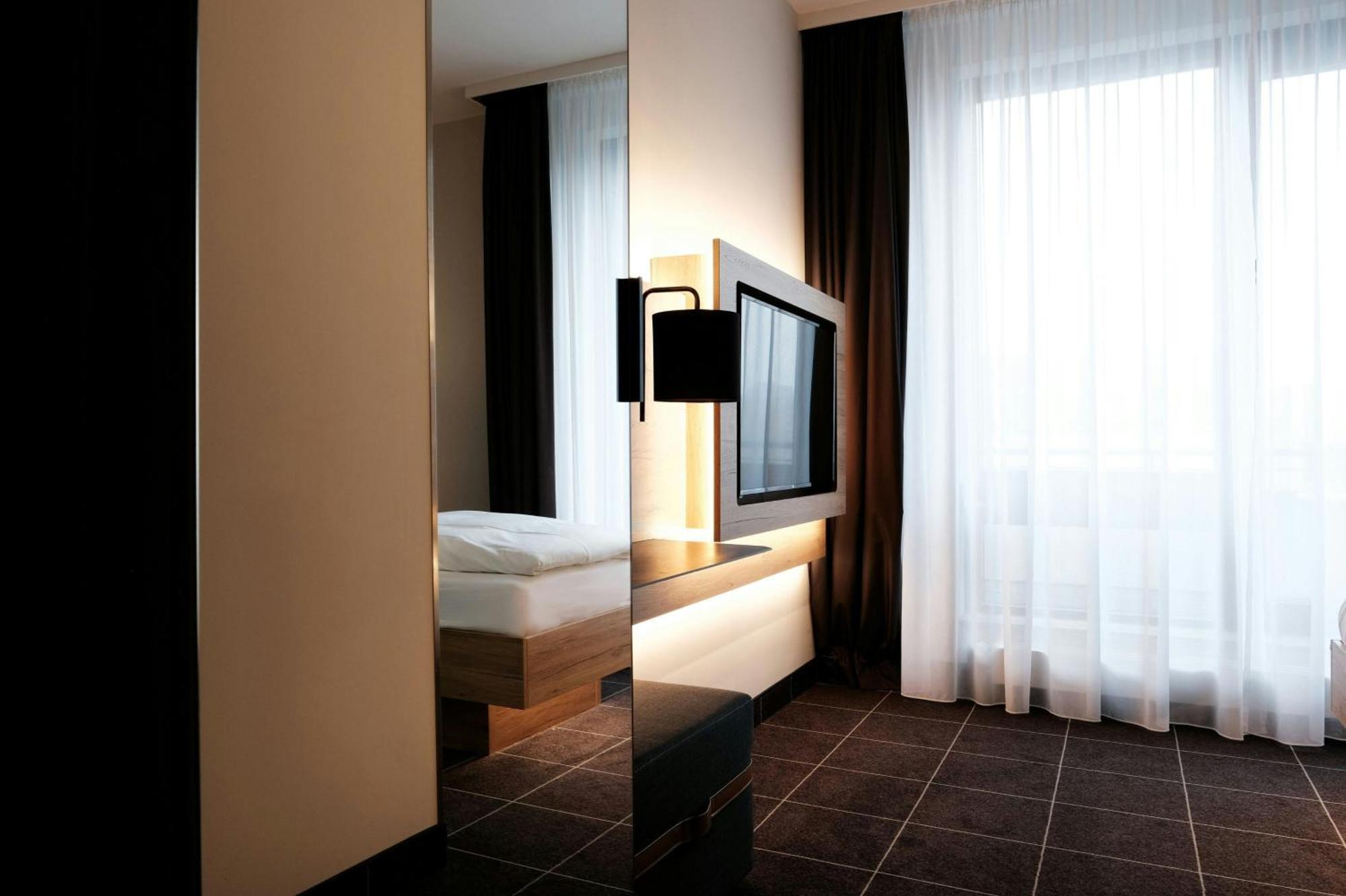 Four Ratingen Dusseldorf Airport Hotel Luaran gambar